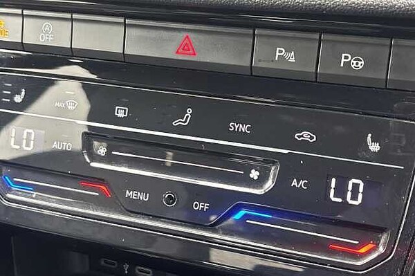 Used Volkswagen T-Roc 2022 for sale - 75650432: Photo 31