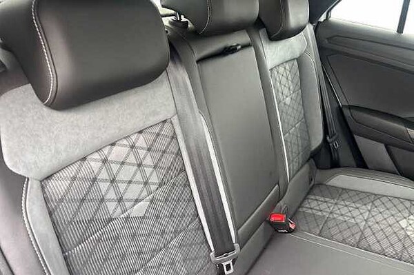 Used Volkswagen T-Roc 2022 for sale - 75650432: Photo 8