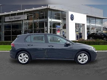 Used Volkswagen Golf 2023 for sale - 77851137: Photo