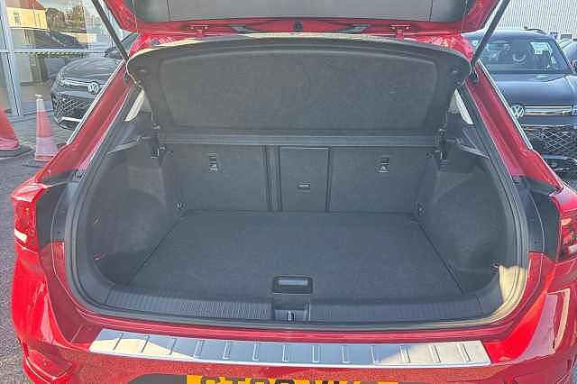 Used Volkswagen T-Roc 2022 for sale - 76040468: Photo 11