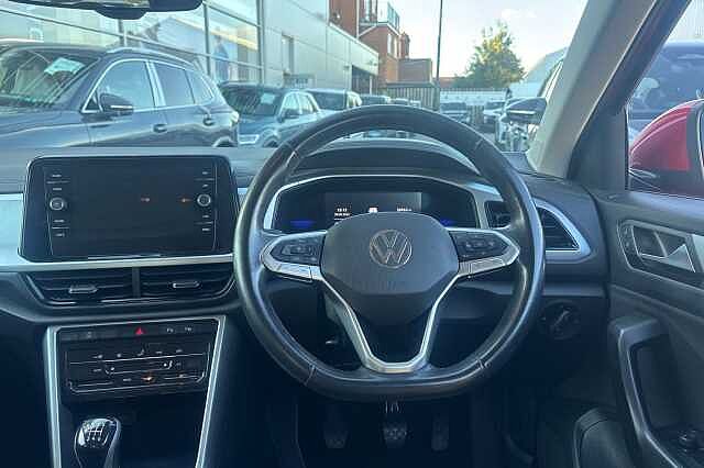 Used Volkswagen T-Roc 2022 for sale - 76040468: Photo 14