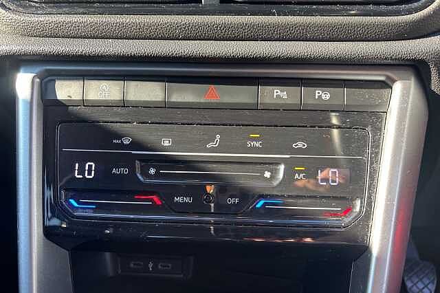 Used Volkswagen T-Roc 2022 for sale - 76040468: Photo 29