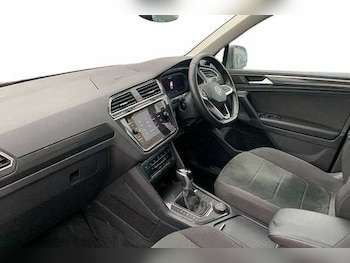 Used Volkswagen Tiguan 2021 for sale - 77409295: Photo