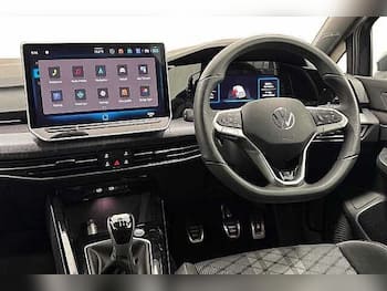 Used Volkswagen Golf 2025 for sale - 79569316: Photo