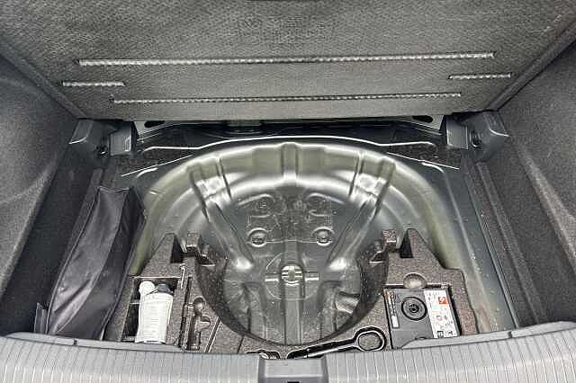 Used Volkswagen T-Roc 2024 for sale - 76035969: Photo 32