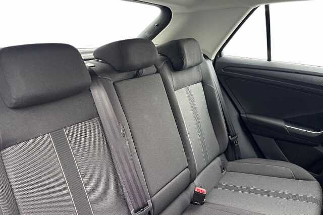 Used Volkswagen T-Roc 2024 for sale - 76035969: Photo 8