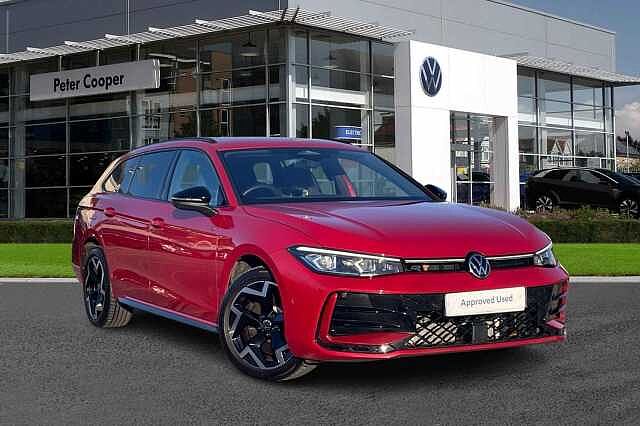 Used Volkswagen Passat 2024 for sale - 76554443: Photo 1