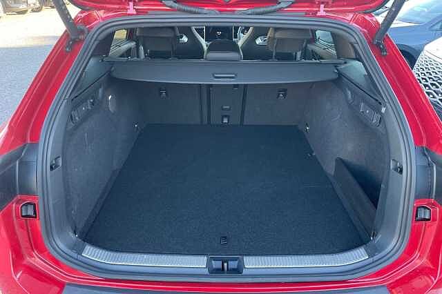 Used Volkswagen Passat 2024 for sale - 76554443: Photo 11