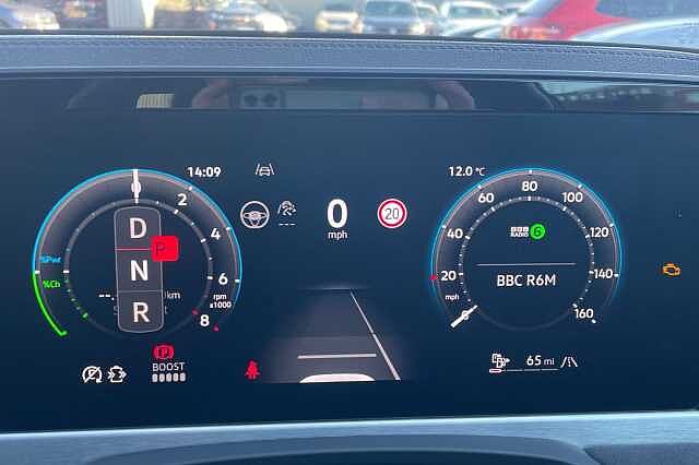 Used Volkswagen Passat 2024 for sale - 76554443: Photo 18