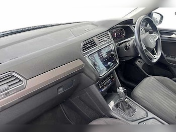 Used Volkswagen Tiguan Allspace 2023 for sale - 75593262: Photo
