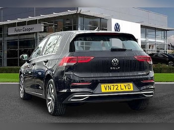 Used Volkswagen Golf 2022 for sale - 77535782: Photo