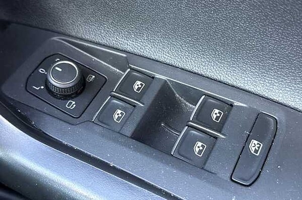 Used Volkswagen Taigo 2023 for sale - 76127559: Photo 28