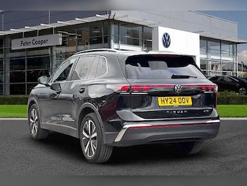 Used Volkswagen Tiguan 2024 for sale - 75924555: Photo