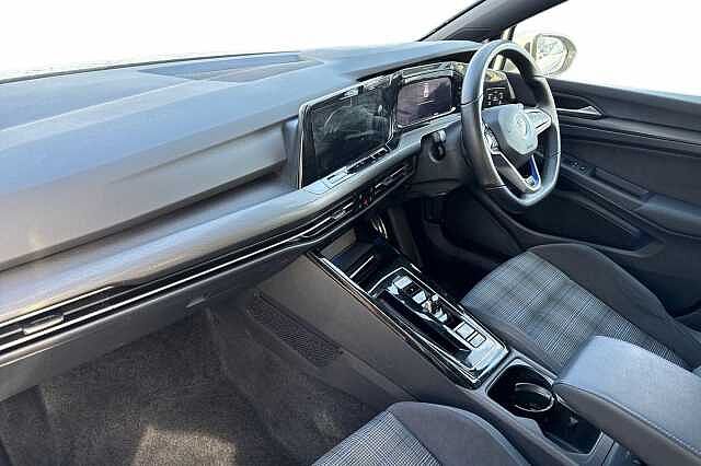 Used Volkswagen Golf 2022 for sale - 77417538: Photo 2