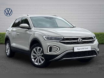Used Volkswagen T-Roc 2023 for sale - 78776315: Photo