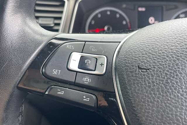 Used Volkswagen T-Roc 2018 for sale - 76231870: Photo 15