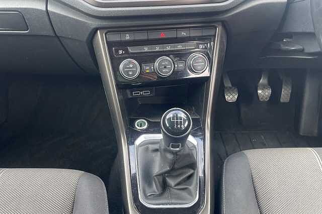 Used Volkswagen T-Roc 2018 for sale - 76231870: Photo 19