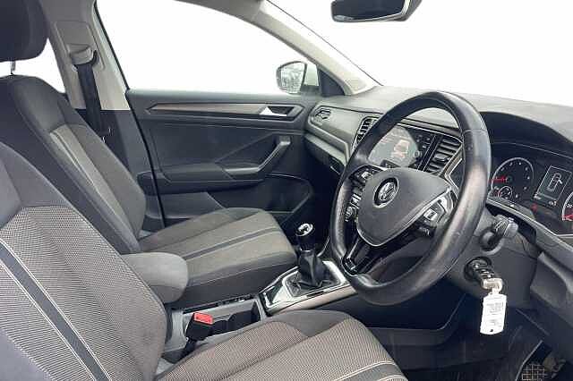 Used Volkswagen T-Roc 2018 for sale - 76231870: Photo 6