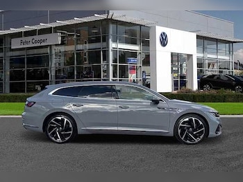 Used Volkswagen Arteon 2024 for sale - 76748496: Photo