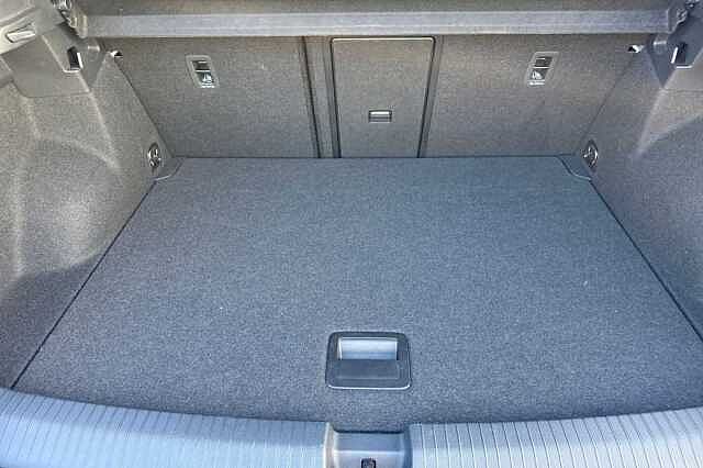 Used Volkswagen T-Roc 2022 for sale - 76634315: Photo 11