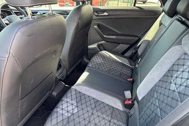 Used Volkswagen T-Roc 2022 for sale - 76634315: Photo 24