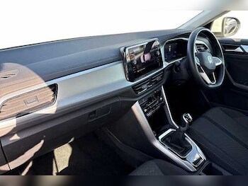 Used Volkswagen T-Roc 2022 for sale - 75112629: Photo