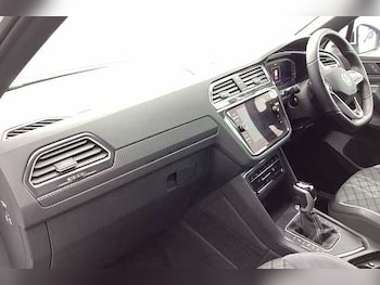 Used Volkswagen Tiguan 2023 for sale - 77494550: Photo