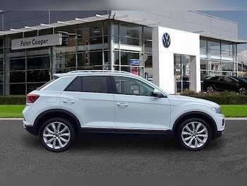 Used Volkswagen T-Roc 2020 for sale - 77129317: Photo