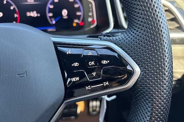 Used Volkswagen T-Roc 2023 for sale - 76163854: Photo 17
