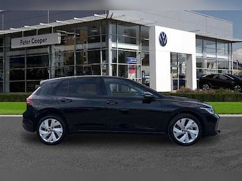 Used Volkswagen Golf 2026 for sale - 78926381: Photo