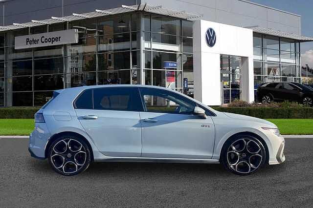 Used Volkswagen Golf 2025 for sale - 77501881: Photo 4