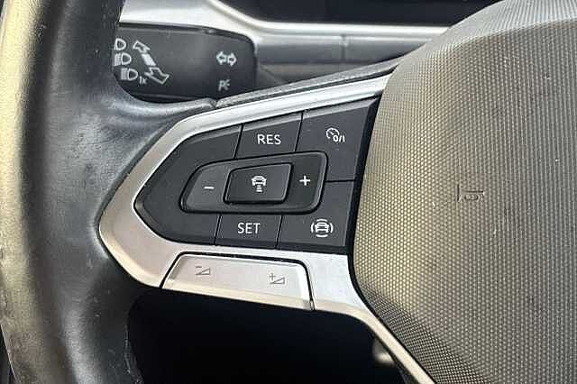 Used Volkswagen T-Roc 2022 for sale - 76376617: Photo 15