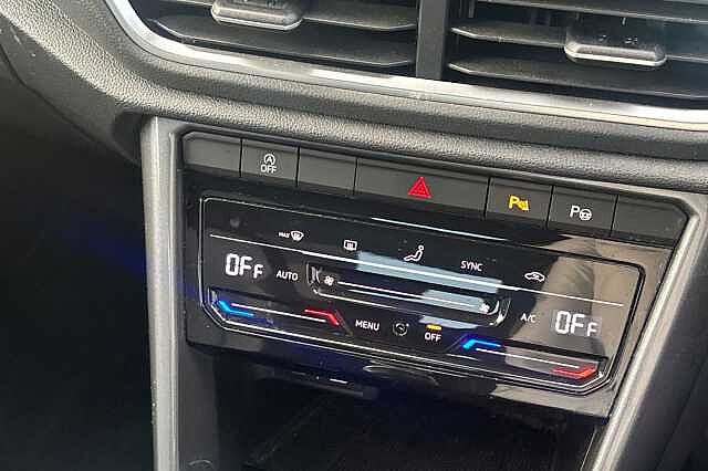 Used Volkswagen T-Roc 2022 for sale - 76376617: Photo 25