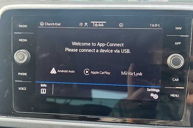 Used Volkswagen T-Roc 2022 for sale - 76376617: Photo 30