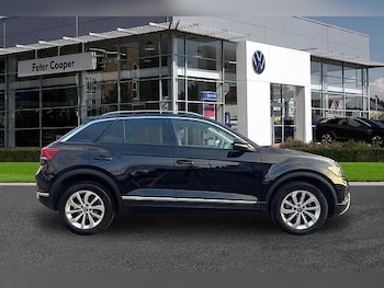 Used Volkswagen T-Roc 2022 for sale - 76376617: Photo