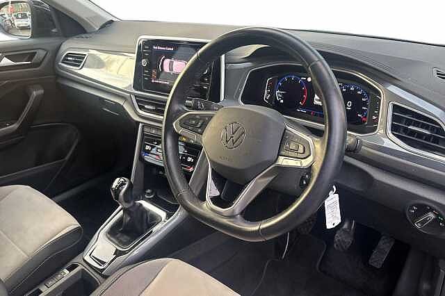 Used Volkswagen T-Roc 2022 for sale - 76376617: Photo 6