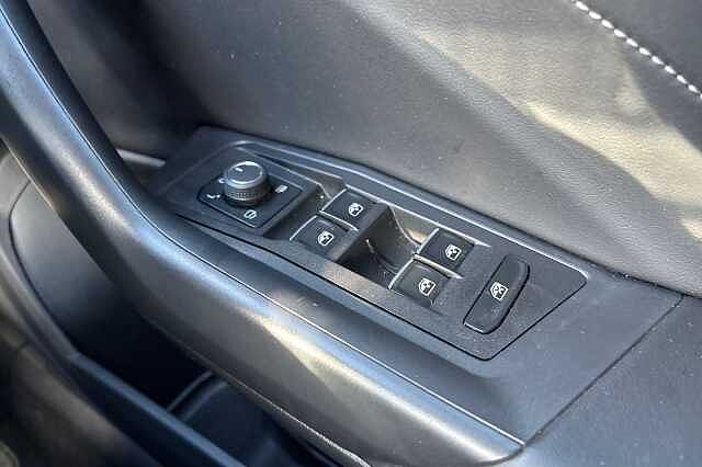 Used Volkswagen T-Roc 2024 for sale - 76335018: Photo 28