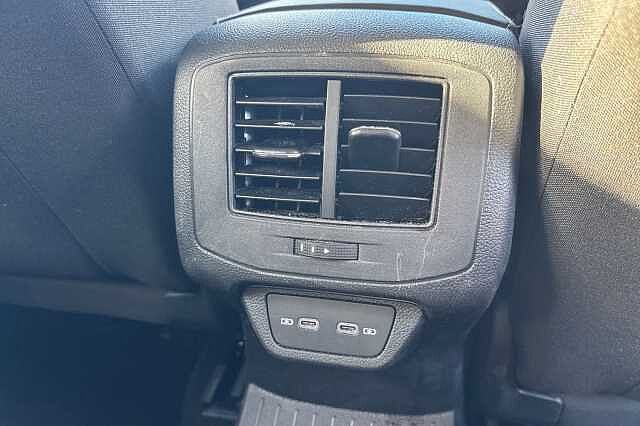 Used Volkswagen T-Roc 2024 for sale - 76335018: Photo 32