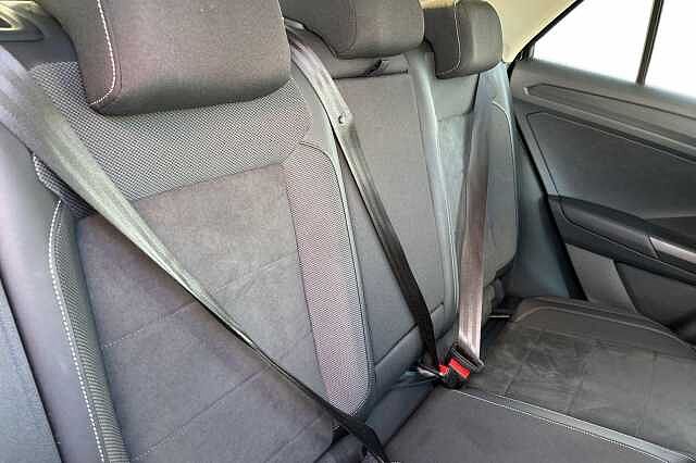 Used Volkswagen T-Roc 2024 for sale - 76335018: Photo 8