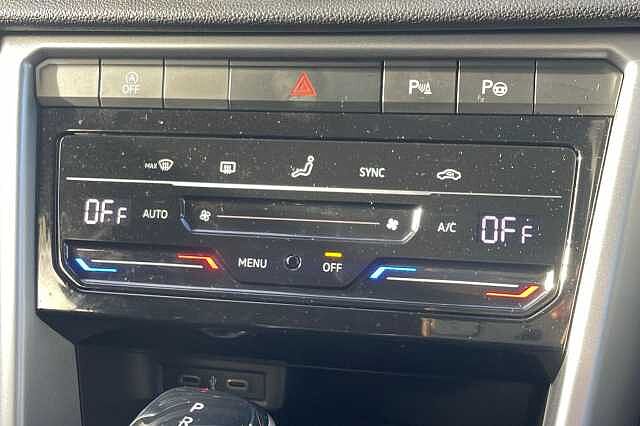 Used Volkswagen T-Roc 2022 for sale - 76497112: Photo 28