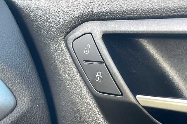 Used Volkswagen T-Roc 2022 for sale - 76497112: Photo 32