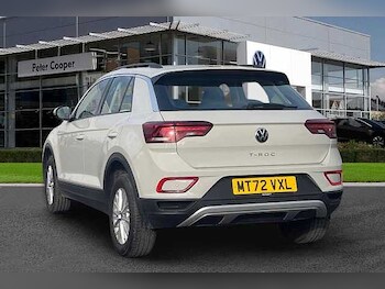 Used Volkswagen T-Roc 2022 for sale - 76497112: Photo