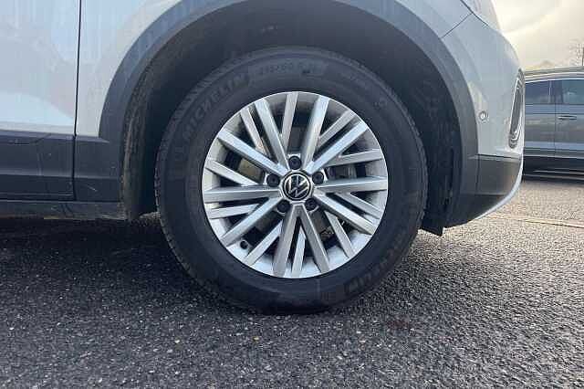 Used Volkswagen T-Roc 2022 for sale - 76497112: Photo 5