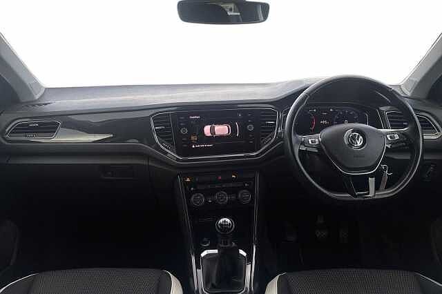 Used Volkswagen T-Roc 2018 for sale - 76324331: Photo 10