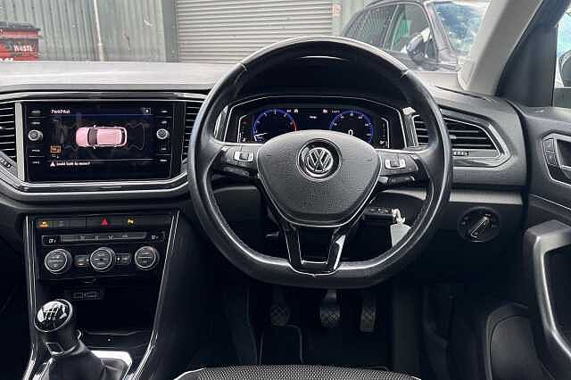 Used Volkswagen T-Roc 2018 for sale - 76324331: Photo 14