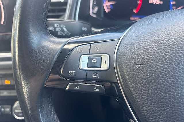 Used Volkswagen T-Roc 2018 for sale - 76324331: Photo 15