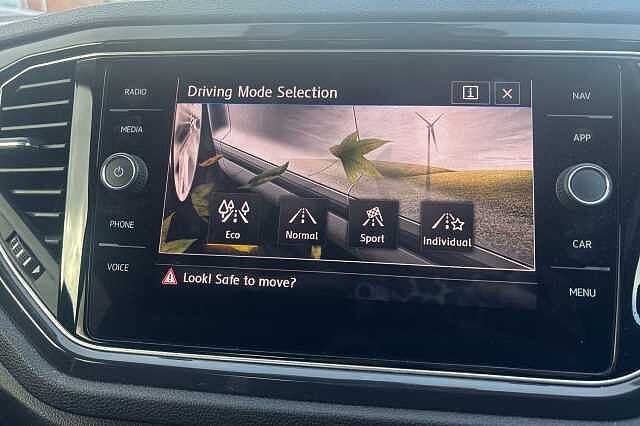 Used Volkswagen T-Roc 2018 for sale - 76324331: Photo 28