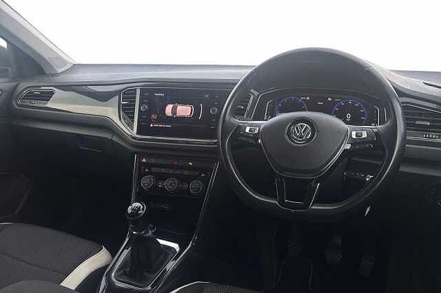 Used Volkswagen T-Roc 2018 for sale - 76324331: Photo 6