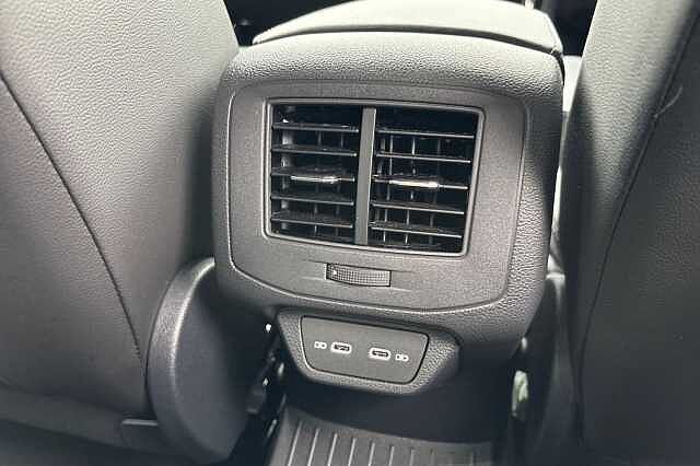 Used Volkswagen T-Roc 2024 for sale - 75919018: Photo 32
