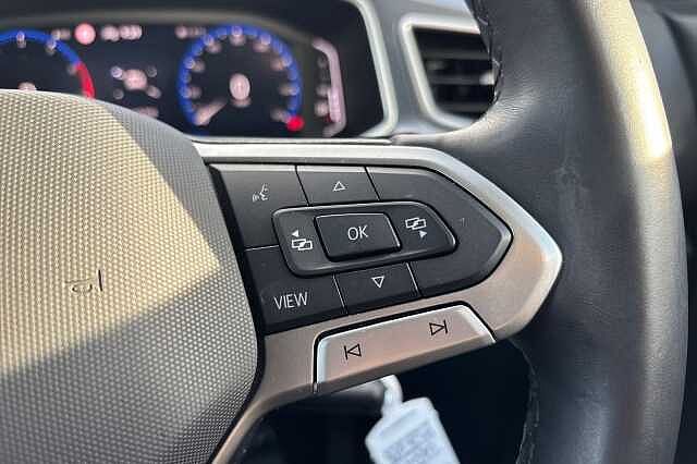 Used Volkswagen T-Roc 2024 for sale - 76625799: Photo 17